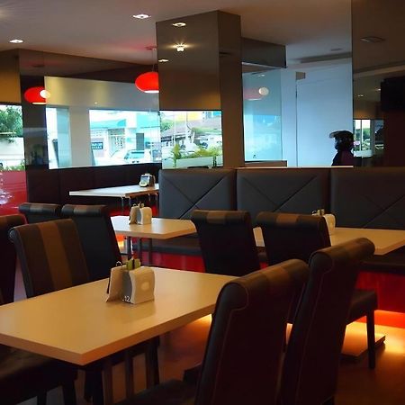 The Landmark Hotel Batu Pahat Exterior foto