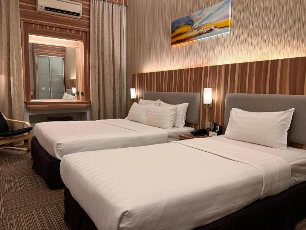 The Landmark Hotel Batu Pahat Exterior foto